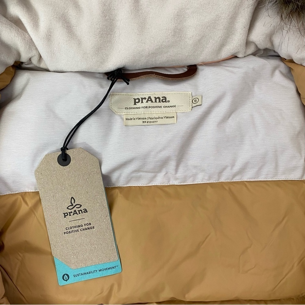 NEW Prana Banajaara Hooded Vest with 650-fill down - Picture 9 of 14